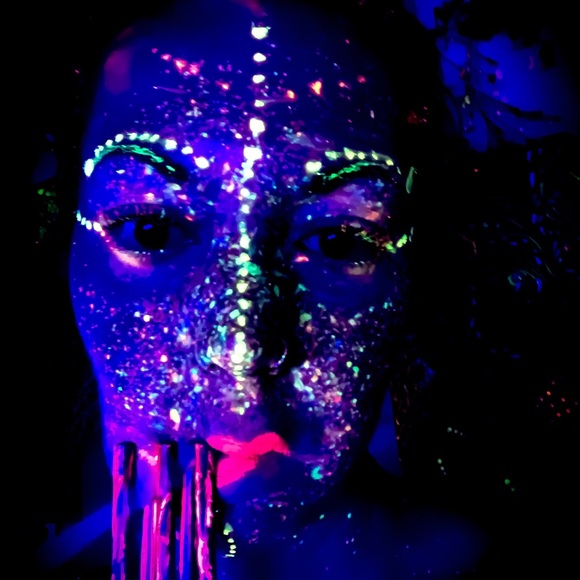 Meet your Posher, Megan - Picture 1 of 1